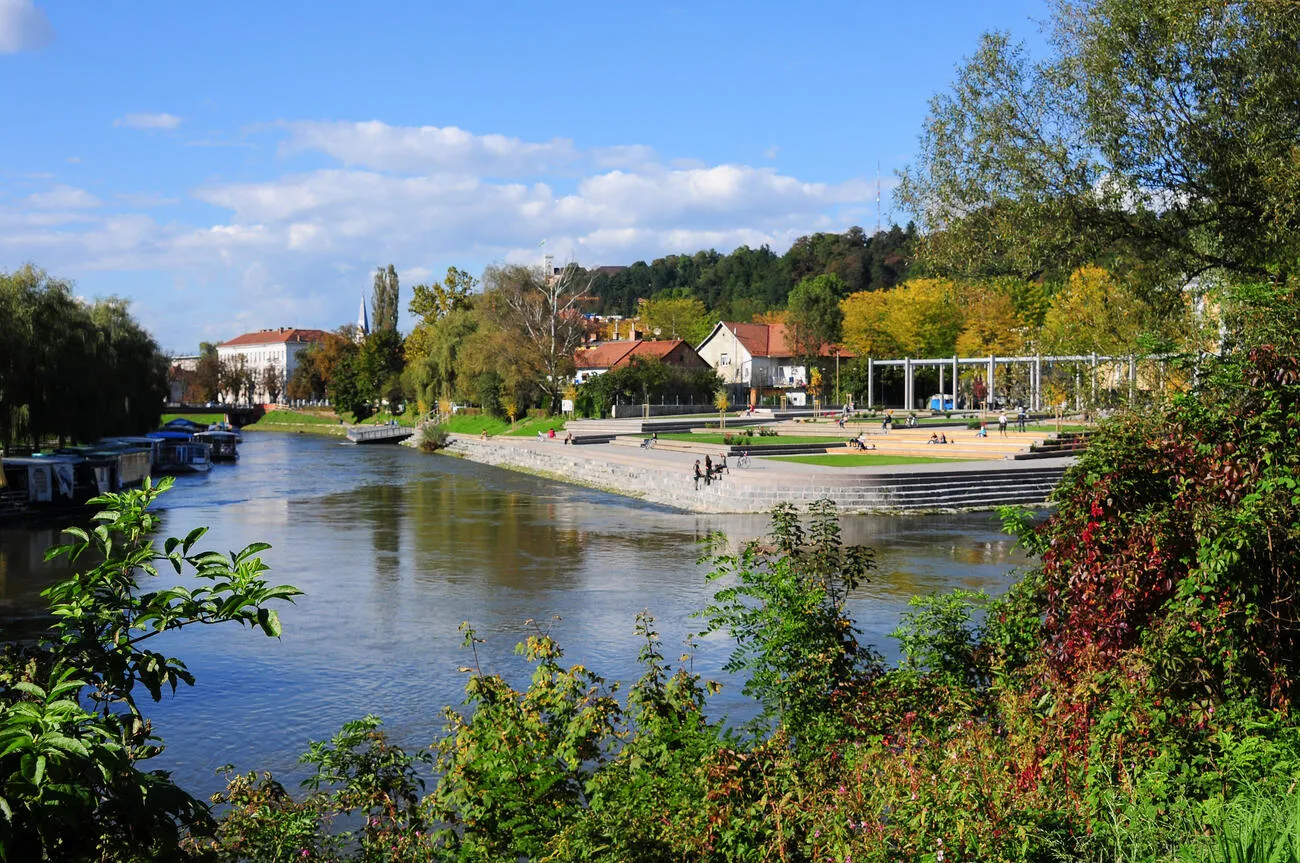 Grubarjevo nabrezje